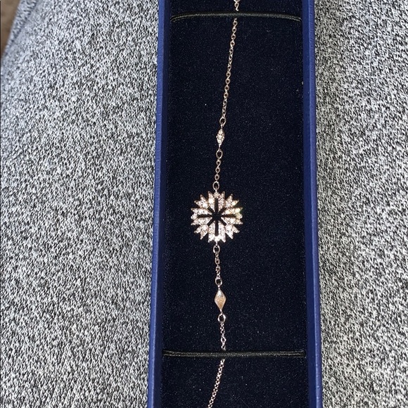 Swarovski small diamond bracelet - Picture 3 of 3
